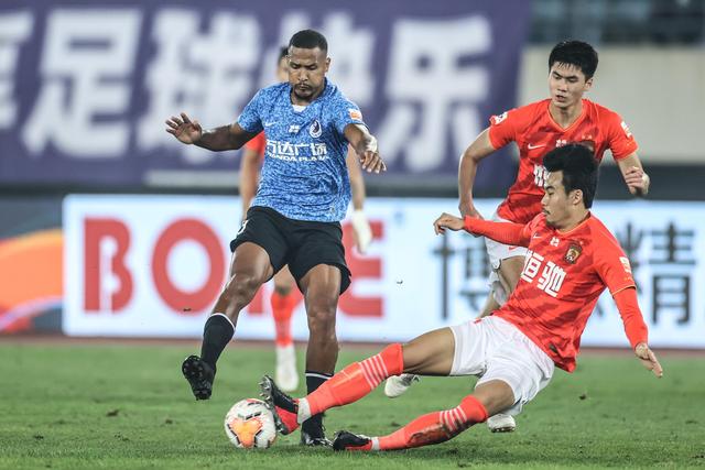 收官日汇总：湖人力克鹈鹕 太阳擒森林狼锁第6
